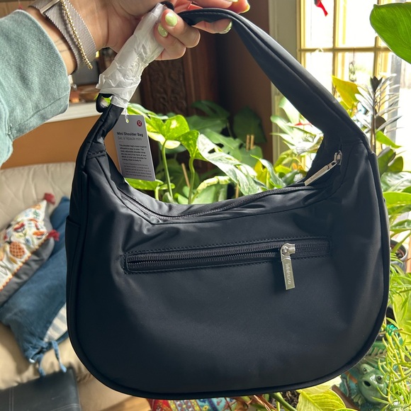 BNWT Mini Nylon Shoulder Bag Lululemon Black - Picture 4 of 7